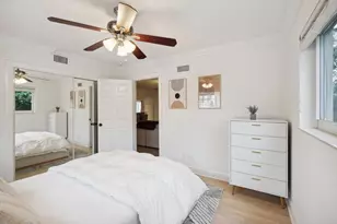 49 SE 7th Ave, Delray Beach, FL 33483 - Photo 9
