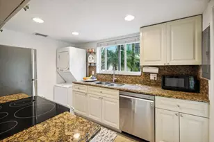 49 SE 7th Ave, Delray Beach, FL 33483 - Photo 7