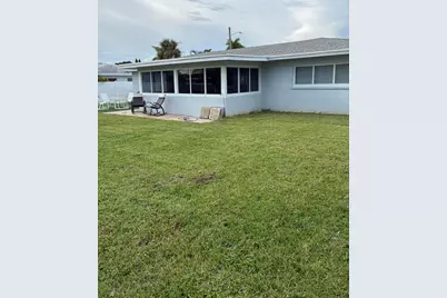 1104 SE 14th Street, Deerfield Beach, FL 33441 - Photo 9