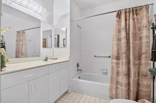 12527 Crystal Pointe Dr, Boynton Beach, FL 33437 - Photo 27