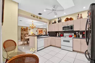 12527 Crystal Pointe Dr, Boynton Beach, FL 33437 - Photo 9