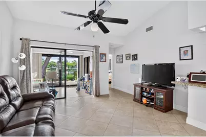 126 Centennial Court, Deerfield Beach, FL 33442 - Photo 9