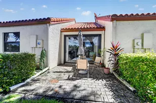 126 Centennial Ct, Deerfield Beach, FL 33442 - Photo 27