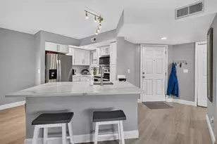 12510 Vista Isles Dr, Sunrise, FL 33325 - Photo 3