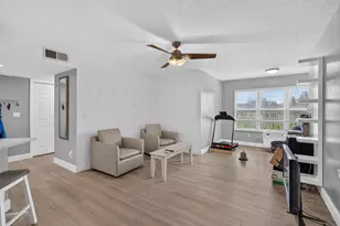 12510 Vista Isles Dr, Sunrise, FL 33325 - Photo 9