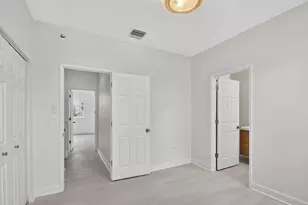 695 Hibiscus St, West Palm Beach, FL 33401 - Photo 11
