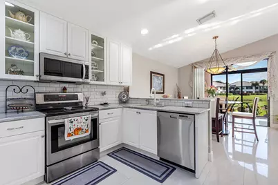 7863 Dundee Lane, Delray Beach, FL 33446 - Photo 11