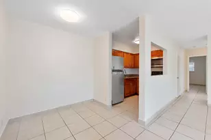 251 NE 40th St, Oakland Park, FL 33334 - Photo 7