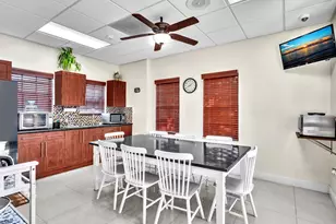 1125 Sunflower Cir, Weston, FL 33327 - Photo 57
