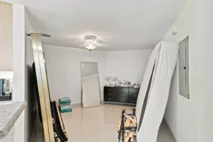 6001 N Ocean Dr, Hollywood, FL 33019 - Photo 17