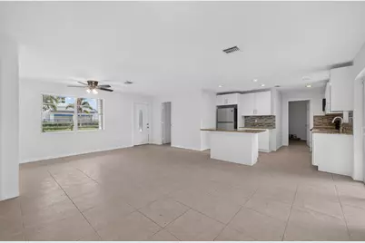 913 SE 10th Street, Stuart, FL 34994 - Photo 5