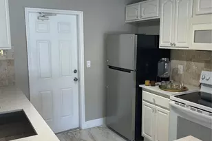 1010 NE 24th St, Pompano Beach, FL 33064 - Photo 9