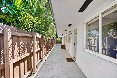1986 NE 5th Street #1, Deerfield Beach, FL 33441 - Photo 5