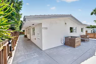 1986 NE 5th St, Deerfield Beach, FL 33441 - Photo 27