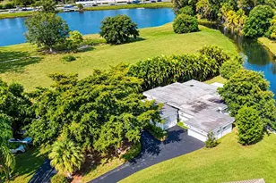 5707 White Hickory Cir, Tamarac, FL 33319 - Photo 1