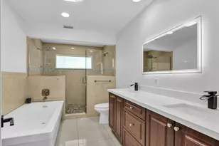 5707 White Hickory Cir, Tamarac, FL 33319 - Photo 29