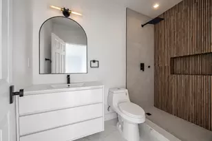 3370 NW 9th St, Lauderhill, FL 33311 - Photo 9