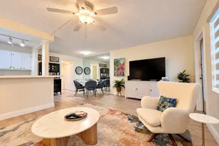 158 Chatham H, West Palm Beach, FL 33417 - Photo 3