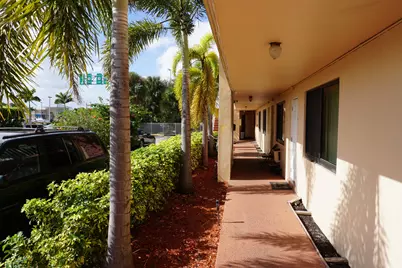 29 E Sheridan Street #107, Dania Beach, FL 33004 - Photo 3