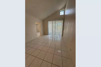 216 Lake Pointe Drive #222, Oakland Park, FL 33309 - Photo 5