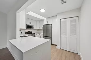 9095 SE Hobe Ridge Ave, Hobe Sound, FL 33455 - Photo 5