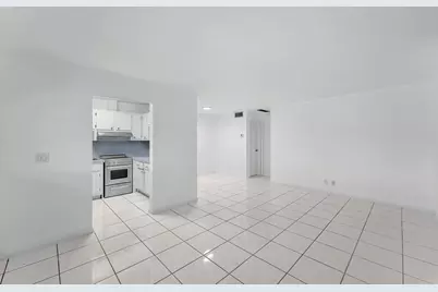 2050 NE 39th Street #E307, Lighthouse Point, FL 33064 - Photo 7