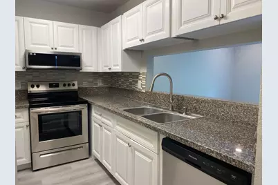 11432 NW 43rd Street #Top Right, Coral Springs, FL 33065 - Photo 7