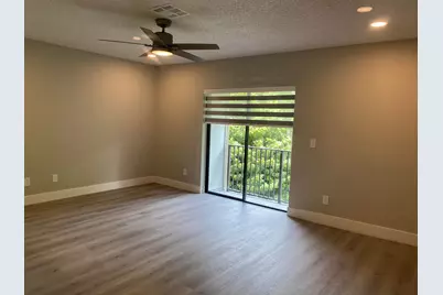 11432 NW 43rd Street #Top Right, Coral Springs, FL 33065 - Photo 9