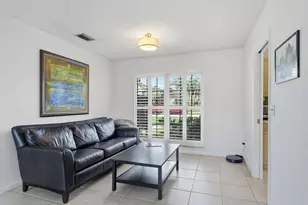 4852 Sugar Pine Dr, Boca Raton, FL 33487 - Photo 5