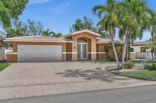 948 SE 10th Ct, Pompano Beach, FL 33060 - Photo 3