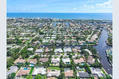 1020 SE 12th Terrace SE, Deerfield Beach, FL 33441 - Photo 5