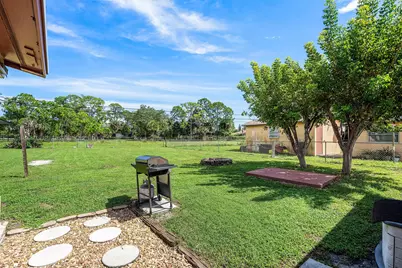 740 Caroline Avenue, West Palm Beach, FL 33413 - Photo 27