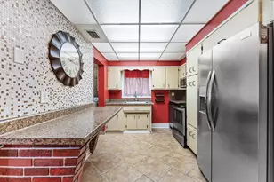 740 Caroline Ave, West Palm Beach, FL 33413 - Photo 13