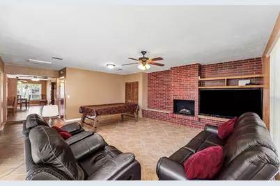 740 Caroline Avenue, West Palm Beach, FL 33413 - Photo 11
