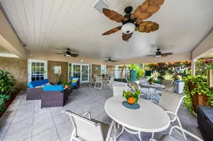 625 Oaks Dr, Pompano Beach, FL 33069 - Photo 27