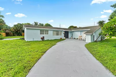 742 Laurel Drive, West Palm Beach, FL 33403 - Photo 1