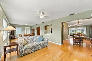 6706 NW 71st Ct, Tamarac, FL 33321 - Photo 15