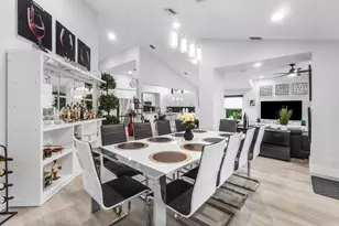 13138 Touchstone Pl, Palm Beach Gardens, FL 33418 - Photo 11