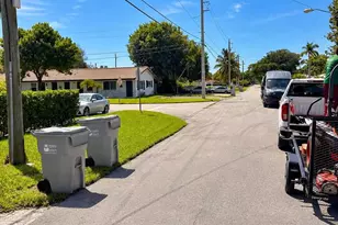 904 NE 12th, Pompano Beach, FL 33060 - Photo 3