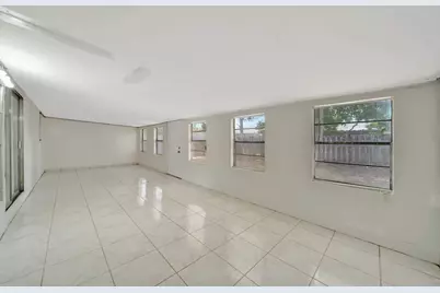 310 SW 78th Terrace, North Lauderdale, FL 33068 - Photo 15
