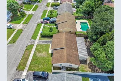 310 SW 78th Terrace, North Lauderdale, FL 33068 - Photo 29