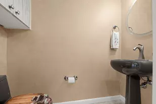 411 N New River Dr E, Fort Lauderdale, FL 33301 - Photo 35