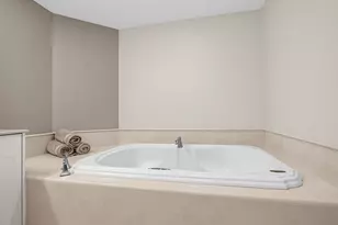 411 N New River Dr E, Fort Lauderdale, FL 33301 - Photo 23