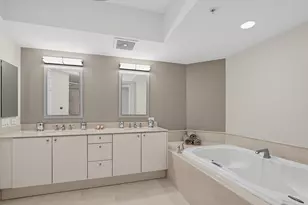 411 N New River Dr E, Fort Lauderdale, FL 33301 - Photo 21