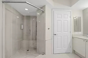 411 N New River Dr E, Fort Lauderdale, FL 33301 - Photo 23