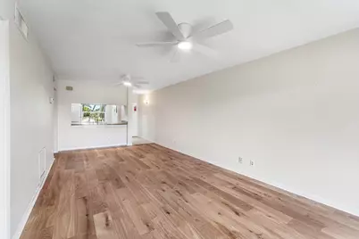 12790 Briarlake Drive #204, Palm Beach Gardens, FL 33418 - Photo 9