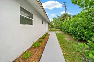 5965 Caribbean Blvd, West Palm Beach, FL 33407 - Photo 13