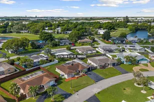 9704 NW 67th St, Tamarac, FL 33321 - Photo 35