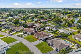 9704 NW 67th St, Tamarac, FL 33321 - Photo 37