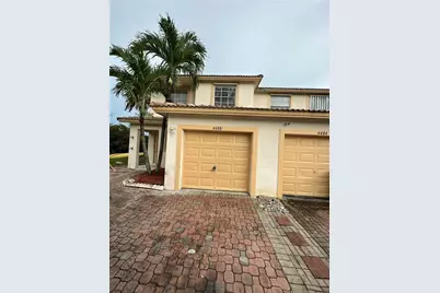 4400 Crystal Lake Drive, Deerfield Beach, FL 33064 - Photo 1